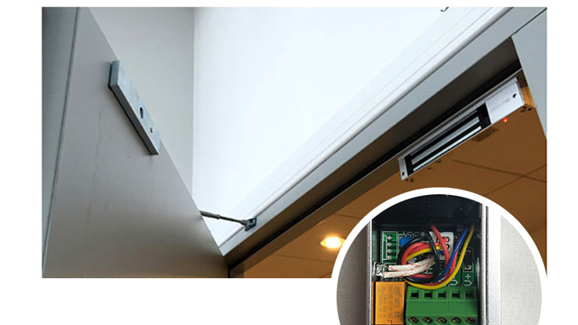 Access control board performs the unlock task Access control board performs the unlock task